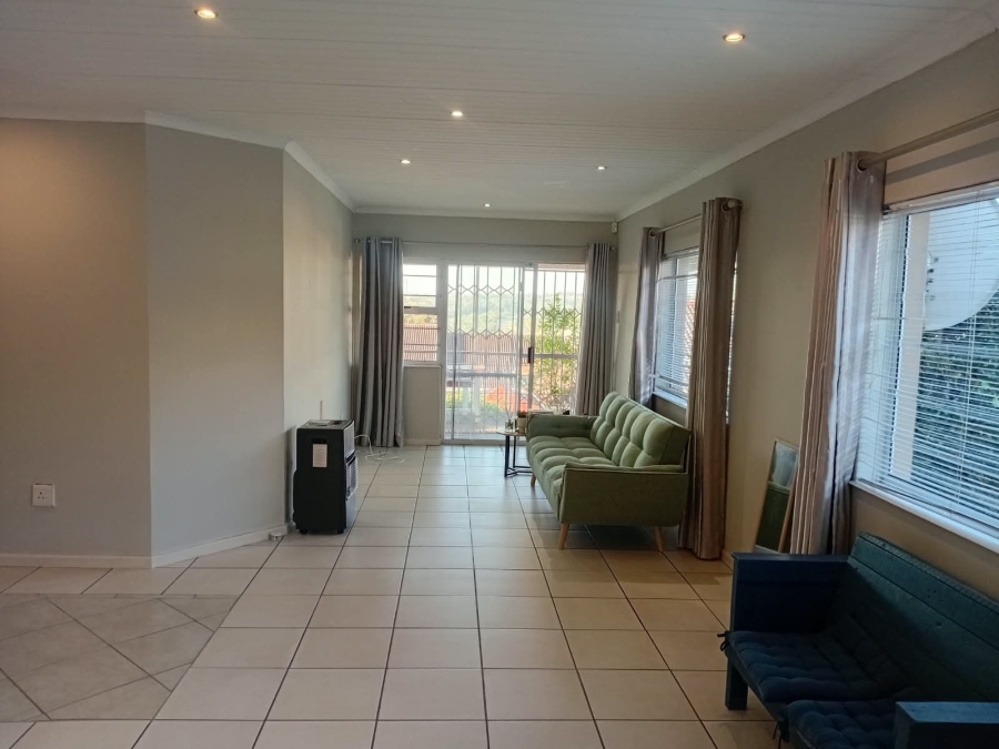 To Let 3 Bedroom Property for Rent in Beacon Bay North Eastern Cape